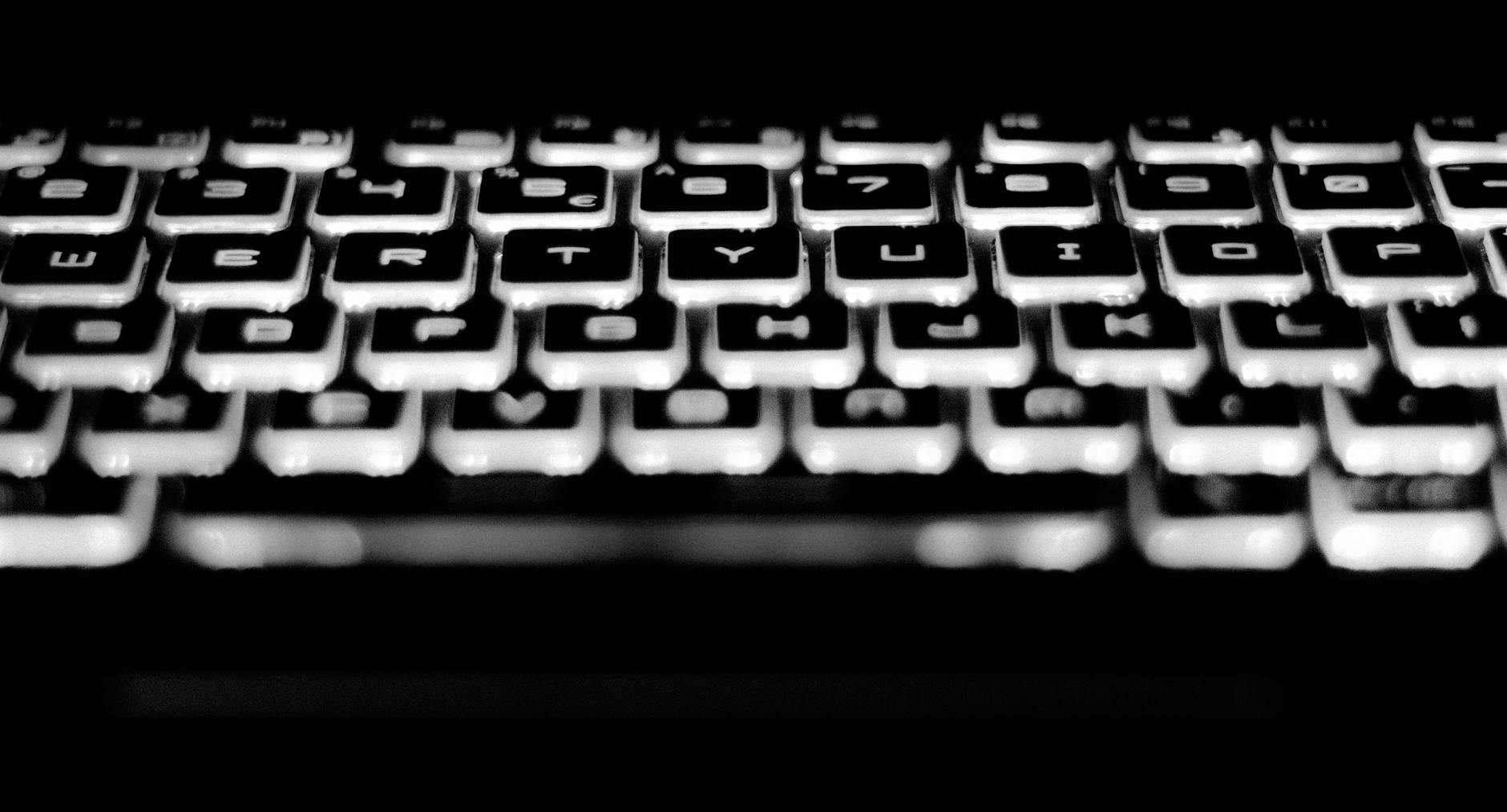 Now blogging on MSDynamicsWorld.com, too